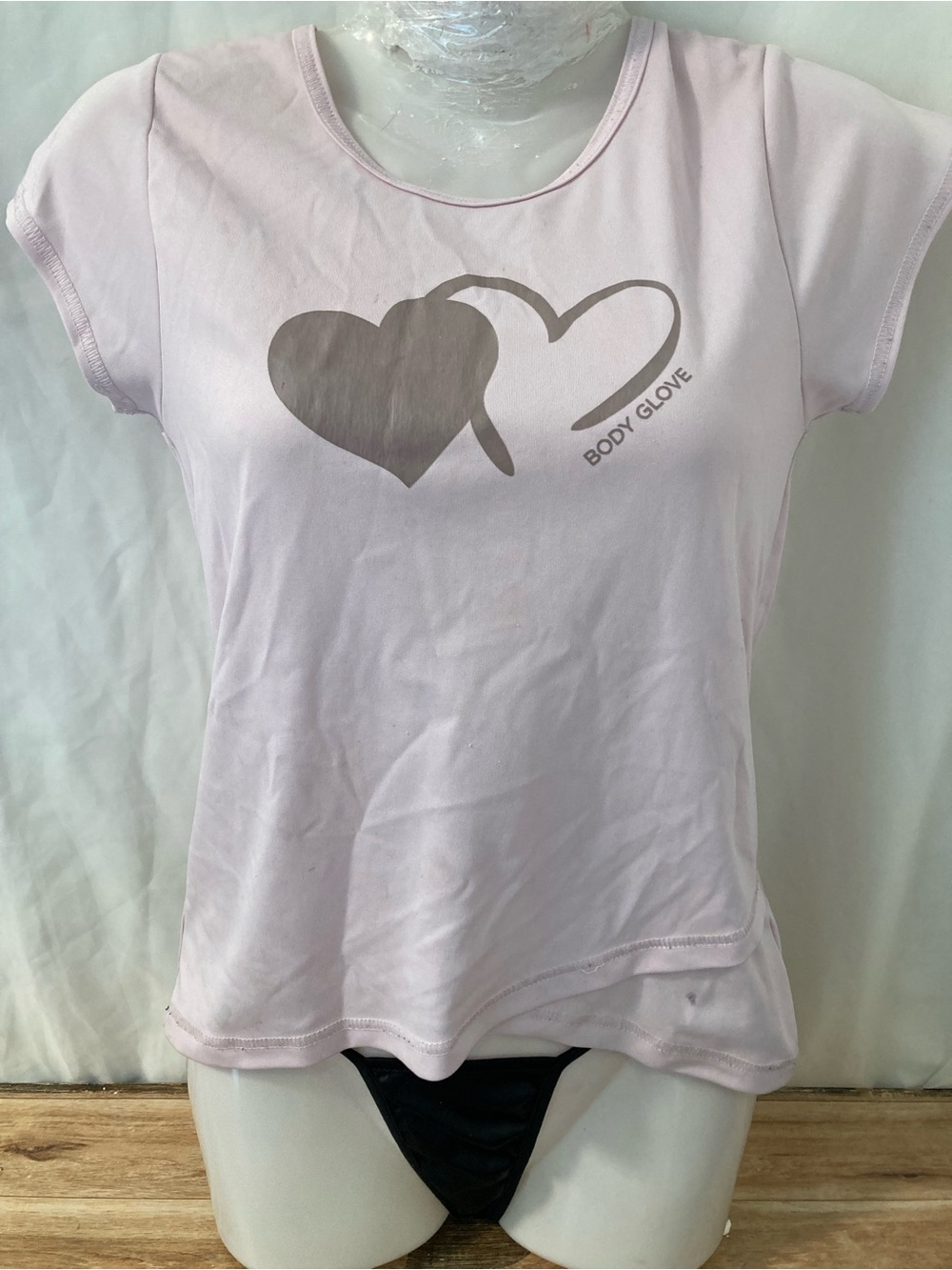 Body Glove Light Pink Heart Graphic Criss Cross Back T-Shirt Women’s Size 12